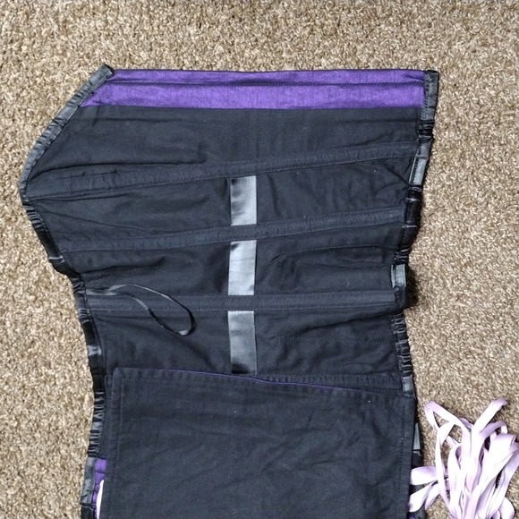 Vintage Goth Beaded Corset - Picture 9 of 16